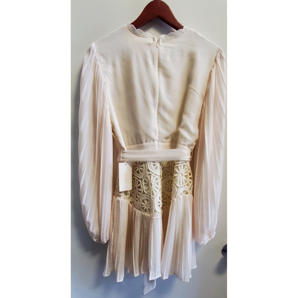 AROSE Studio Jules Dress L Cream NWT Stunning Pleat Crochet Style Lace/Line/Belt - Picture 5 of 16